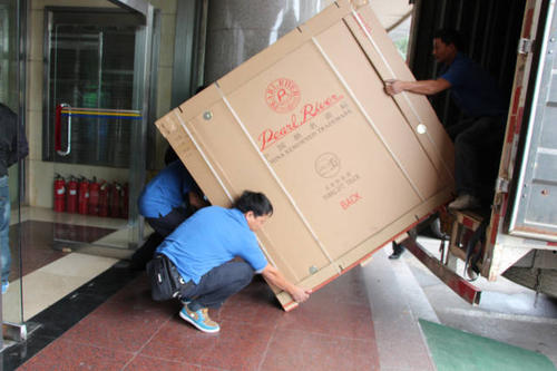 辉县钢琴贵重工艺品无忧运